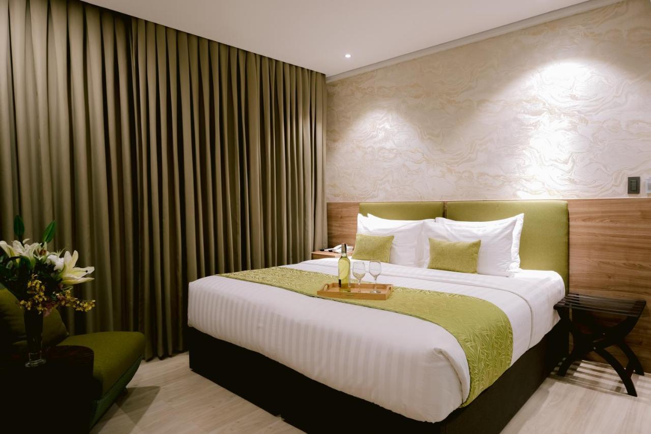 Goldberry Suites And Hotel Cebu Dış mekan fotoğraf