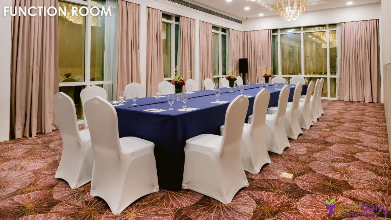 Goldberry Suites And Hotel Cebu Dış mekan fotoğraf